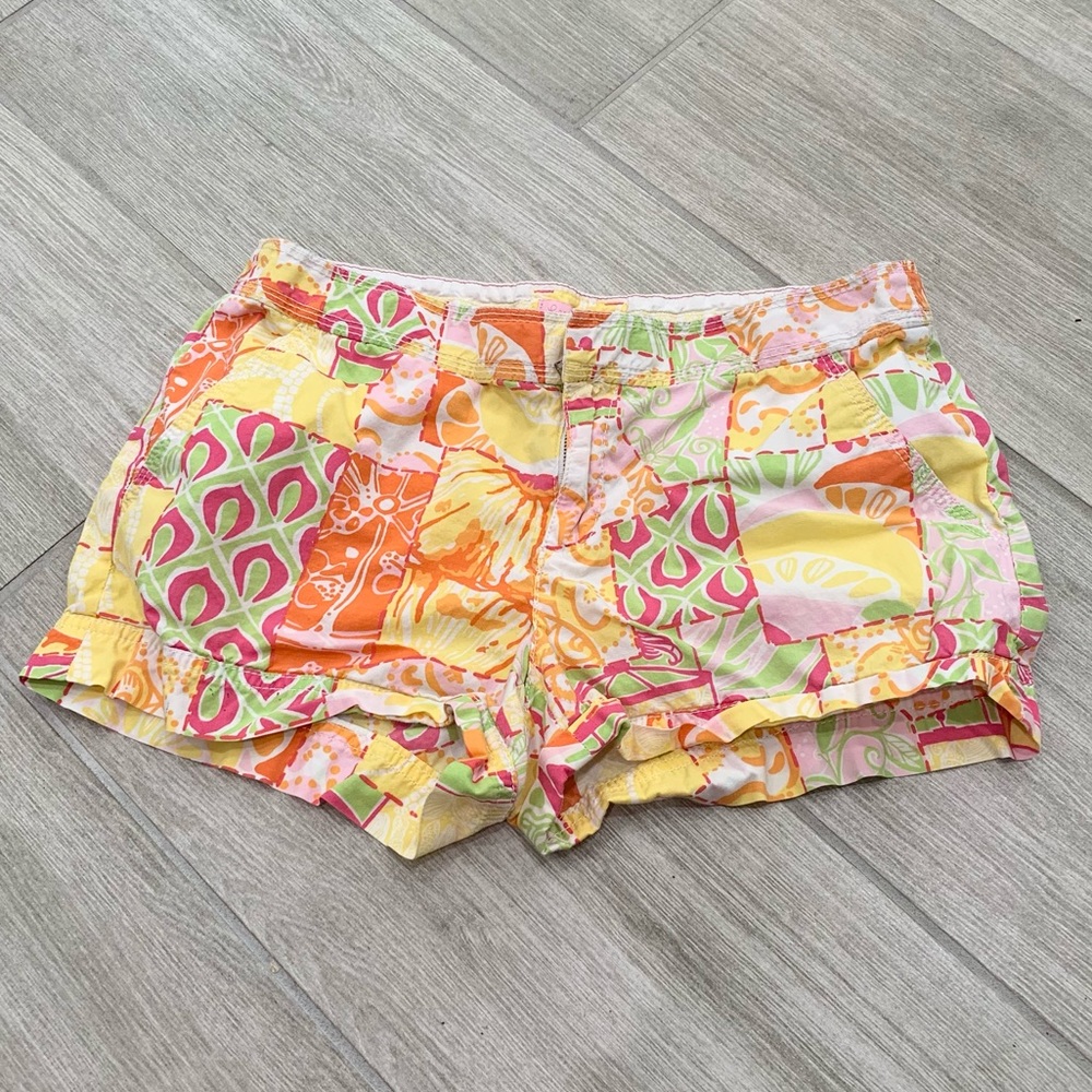 Lilly Pulitzer happiest hour shorts